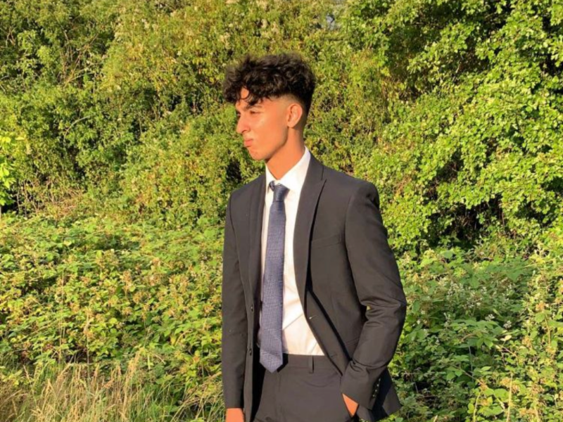 Meet Amun, diagnosed with Stage Four Hodgkin's Lymphoma, aged 15
